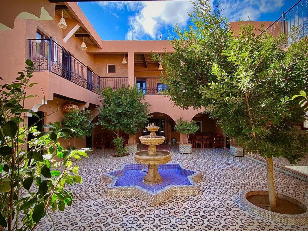 Riad Tamdakhte เอท เบน ฮัดโด ภายนอก รูปภาพ